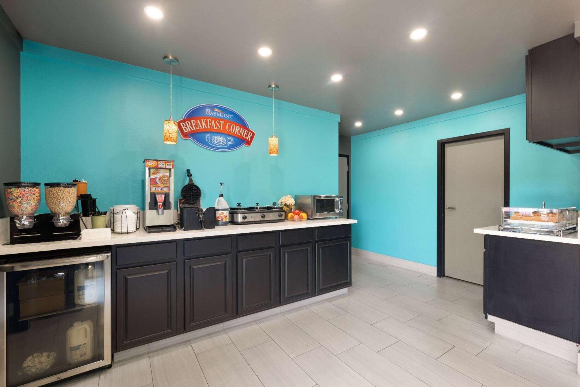 Baymont By Wyndham Branson Thousand Hills Exterior photo